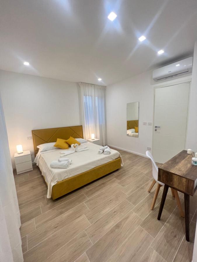 Perla Sul Mare Apartments Джардини-Наксос Экстерьер фото