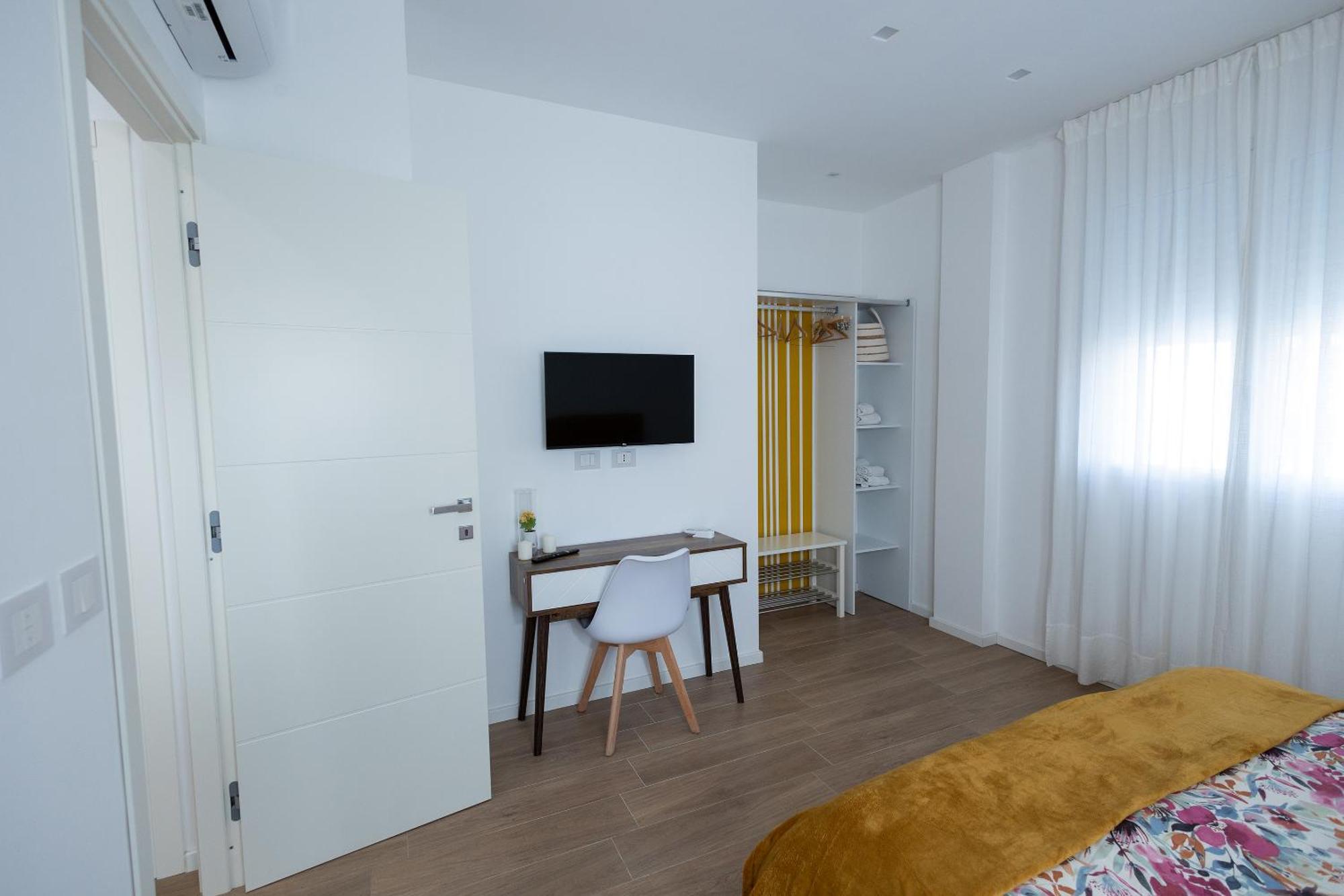 Perla Sul Mare Apartments Джардини-Наксос Экстерьер фото